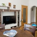 Sunny 2-bedroom Flat Near Sea Garden I Chayka, By Flat Mаnаger Apartment Warna
