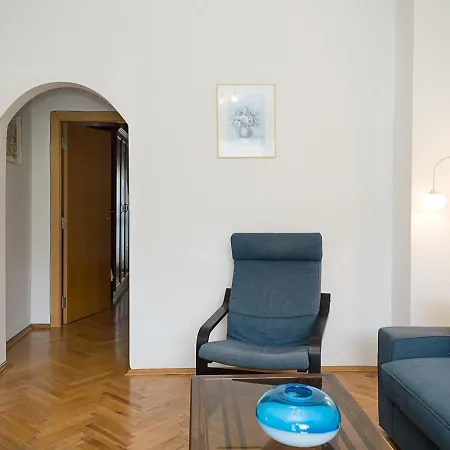 Sunny 2-bedroom Flat Near Sea Garden I Chayka, By Flat Mаnаger Apartment Warna