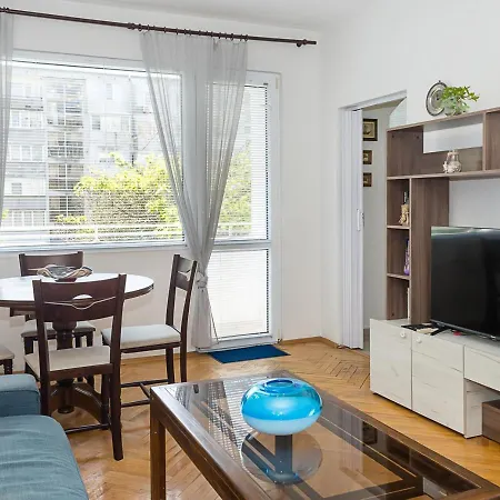 Sunny 2-bedroom Flat Near Sea Garden I Chayka, By Flat Mаnаger Апартаменты *